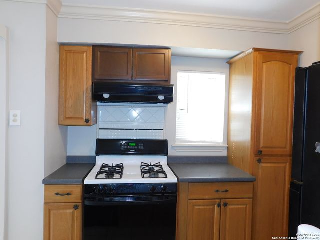 7322 Oak Manor Dr Apt 24, San Antonio, TX 78229