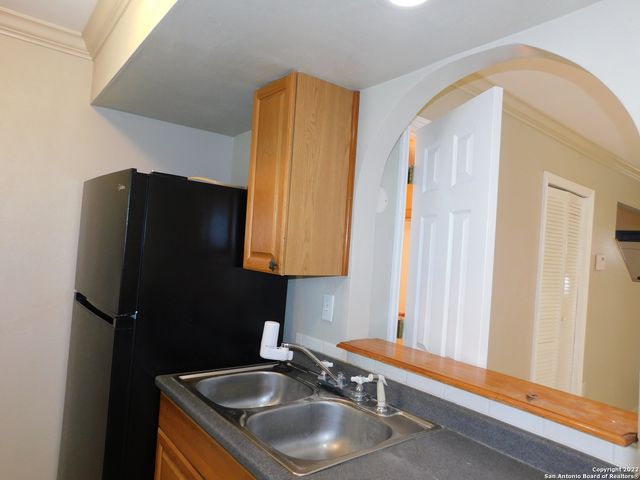 7322 Oak Manor Dr Apt 24, San Antonio, TX 78229