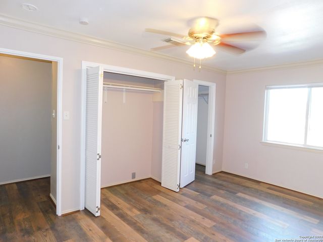 7322 Oak Manor Dr Apt 24, San Antonio, TX 78229