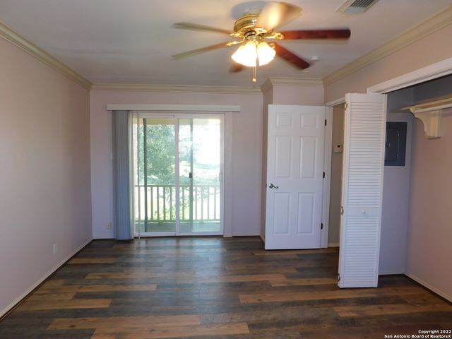 7322 Oak Manor Dr Apt 24, San Antonio, TX 78229