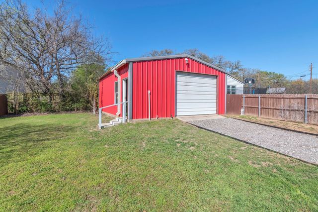 258 Pilot Point Street, Alvarado, TX 76009