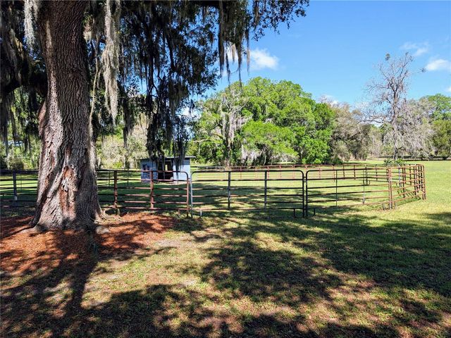 21840 NW 218TH TERRACE, High Springs, FL 32643