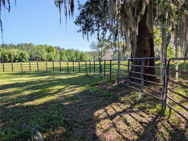 21840 NW 218TH TERRACE, High Springs, FL 32643