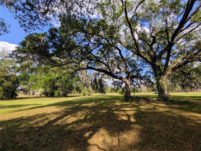 21840 NW 218TH TERRACE, High Springs, FL 32643