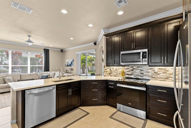 6429 Shadow Creek Village Circle, Lake Worth, FL 33463