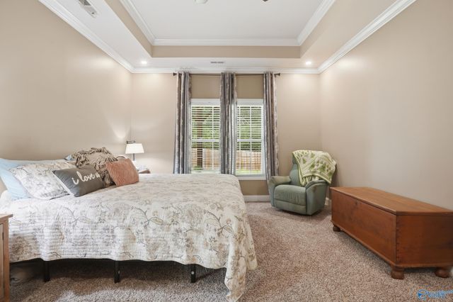 1201 Hunter Lane SW, Hartselle, AL 35640