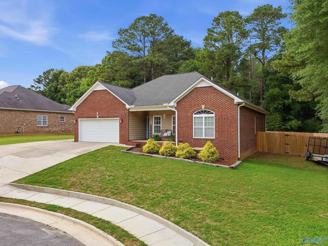1201 Hunter Lane SW, Hartselle, AL 35640