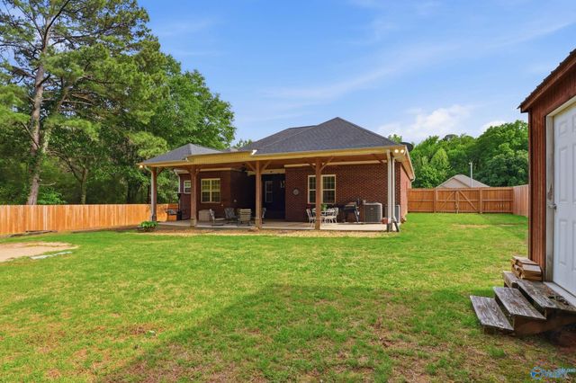 1201 Hunter Lane SW, Hartselle, AL 35640