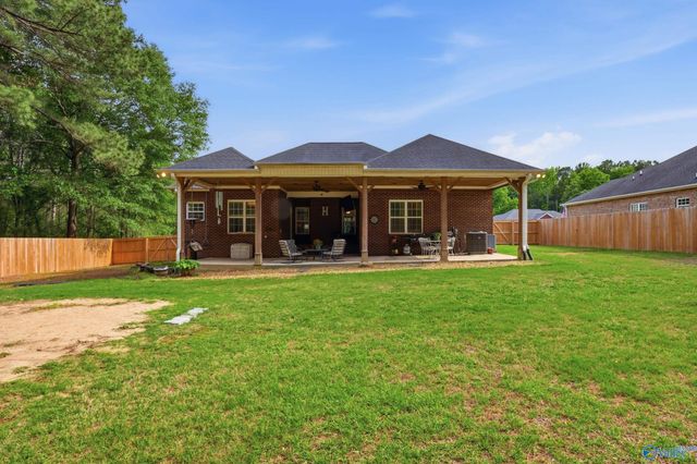 1201 Hunter Lane SW, Hartselle, AL 35640