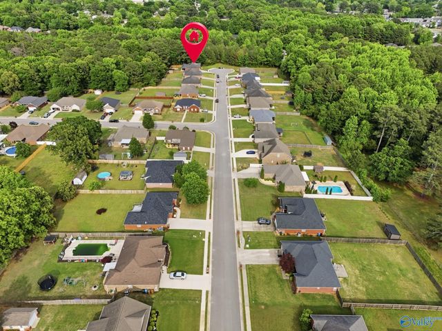 1201 Hunter Lane SW, Hartselle, AL 35640