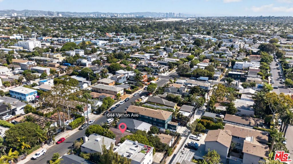 644 Vernon Avenue 644/646, Los Angeles, CA 90291 — photo 4
