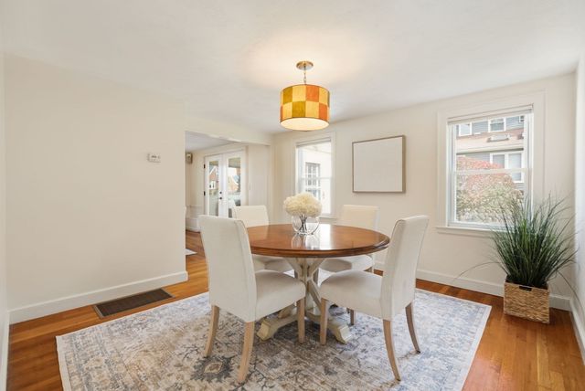 128 Laurel Dr, Needham, MA 02492