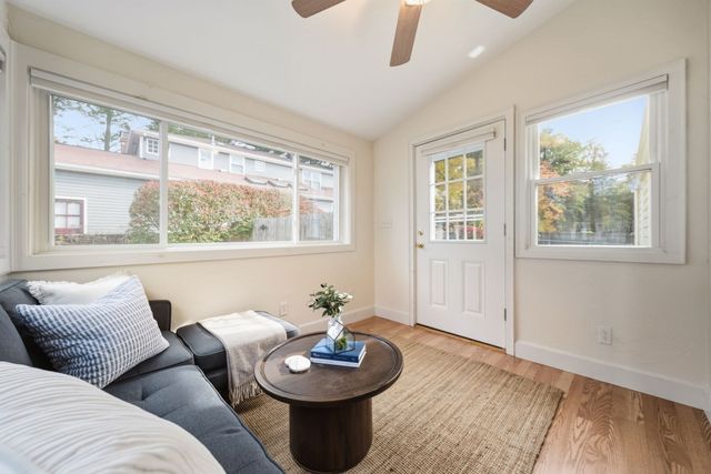128 Laurel Dr, Needham, MA 02492