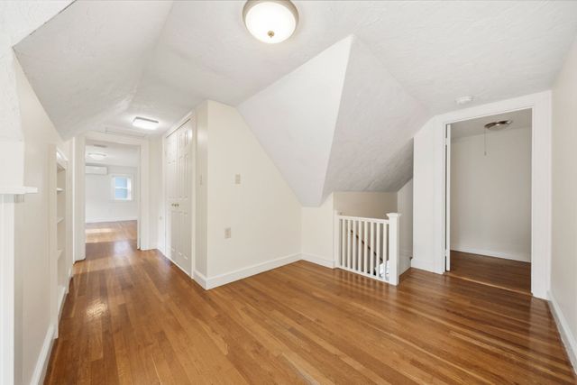 128 Laurel Dr, Needham, MA 02492