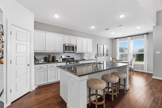 1816 Settlement Way, Aubrey, TX 76227