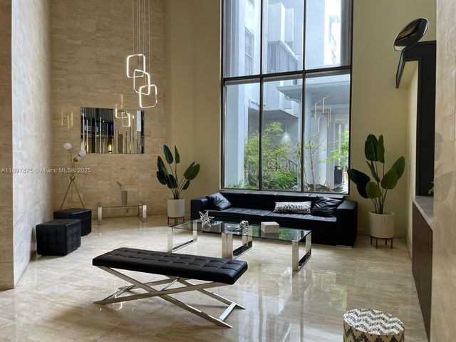 2750 NE 183rd St 1809, Aventura, FL 33160