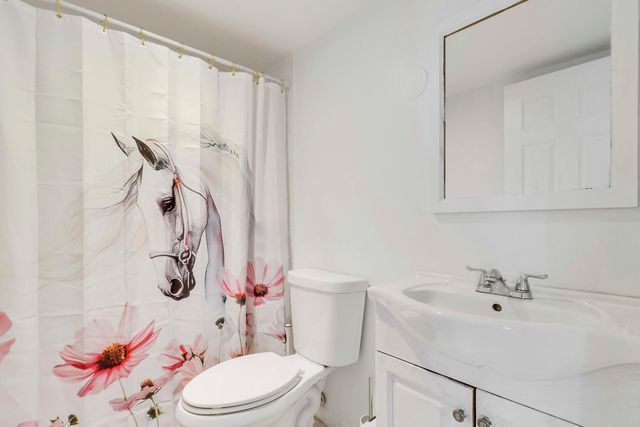 5600 N Flagler Drive 1001, West Palm Beach, FL 33407