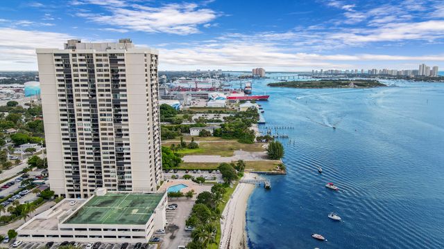 5600 N Flagler Drive 1001, West Palm Beach, FL 33407