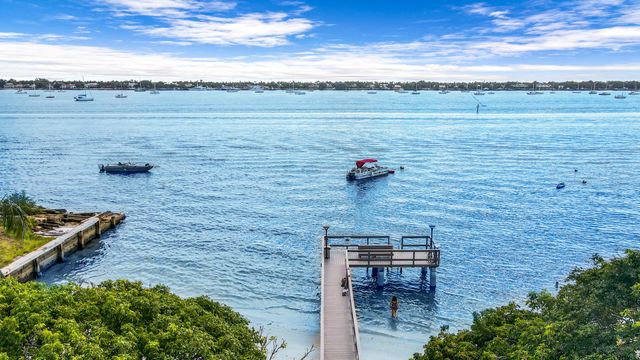 5600 N Flagler Drive 1001, West Palm Beach, FL 33407