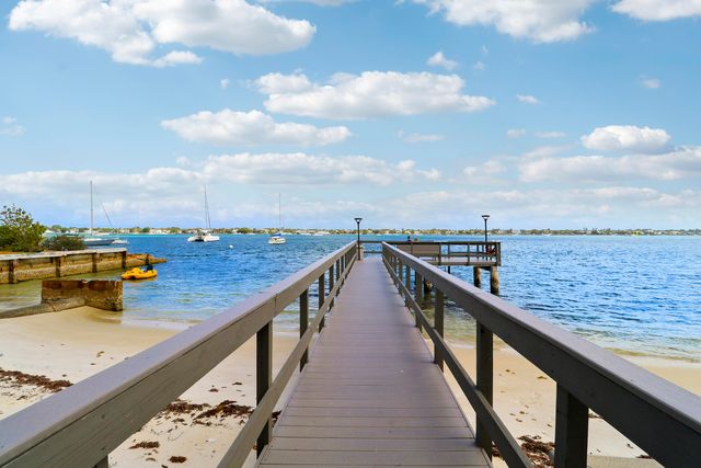 5600 N Flagler Drive 1001, West Palm Beach, FL 33407