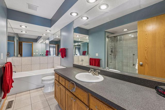 8701 Norway Street NW, Coon Rapids, MN 55433