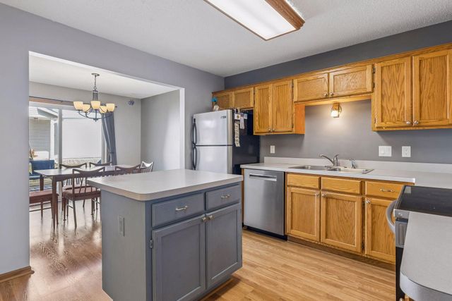 8701 Norway Street NW, Coon Rapids, MN 55433