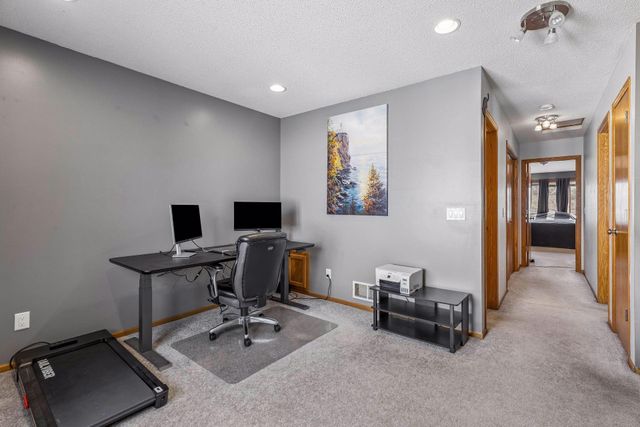 8701 Norway Street NW, Coon Rapids, MN 55433