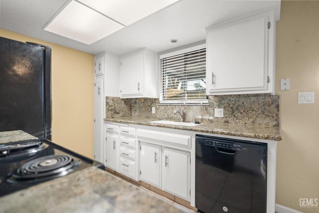 3333 El Encanto Court 59, Bakersfield, CA 93301