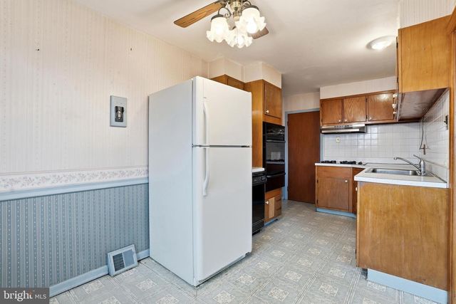 3616 BANDON DR, Philadelphia, PA 19154