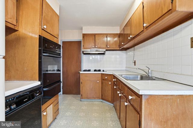 3616 BANDON DR, Philadelphia, PA 19154