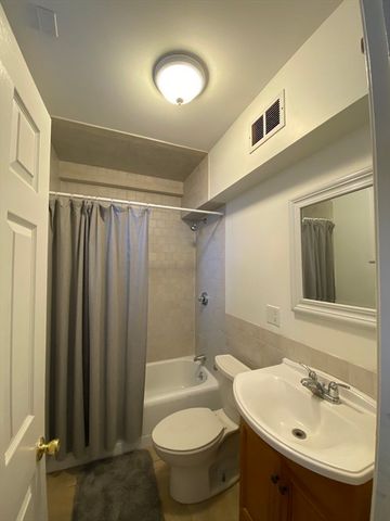 1 Dana Street 2, Cambridge, MA 02138
