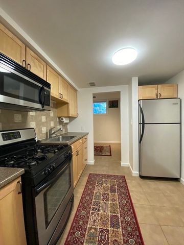 1 Dana Street 2, Cambridge, MA 02138