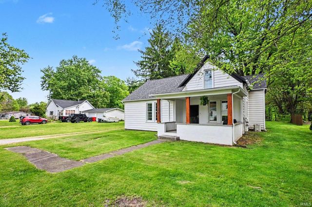 307 S Maple Street, Pierceton, IN 46562