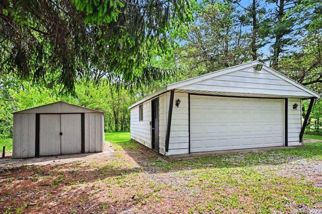 307 S Maple Street, Pierceton, IN 46562