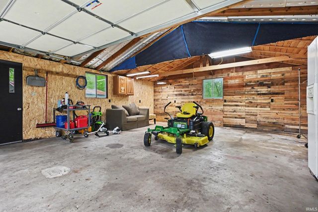 307 S Maple Street, Pierceton, IN 46562