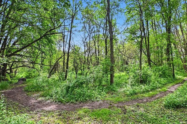 307 S Maple Street, Pierceton, IN 46562