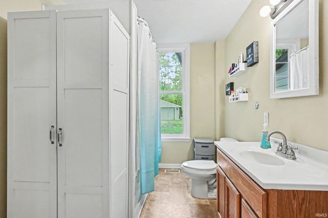 307 S Maple Street, Pierceton, IN 46562