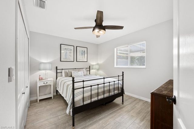 1804 SW 38th TER, Cape Coral, FL 33914