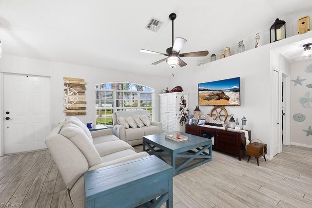 1804 SW 38th TER, Cape Coral, FL 33914