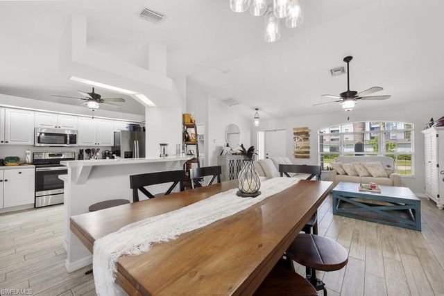 1804 SW 38th TER, Cape Coral, FL 33914