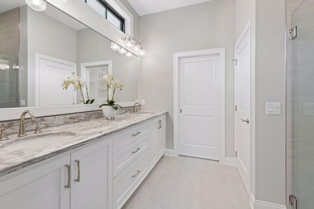 264 Wayzata Boulevard E, Wayzata, MN 55391