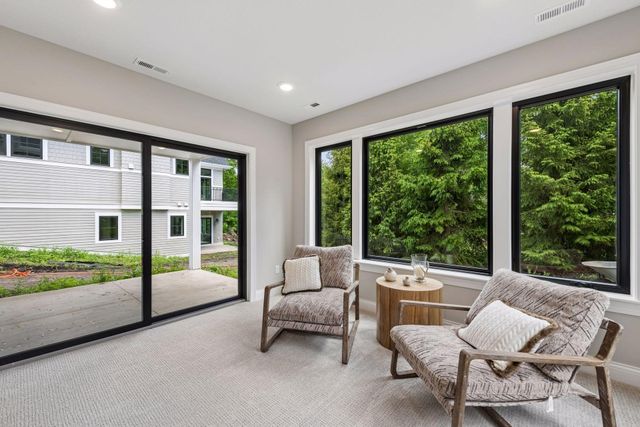264 Wayzata Boulevard E, Wayzata, MN 55391