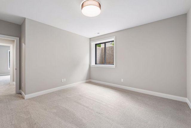 264 Wayzata Boulevard E, Wayzata, MN 55391