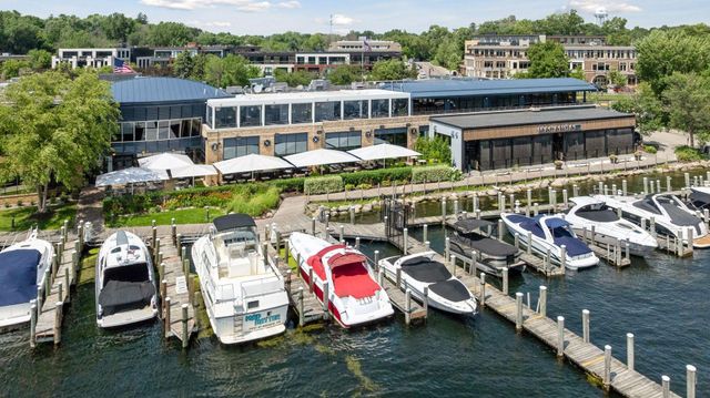 264 Wayzata Boulevard E, Wayzata, MN 55391