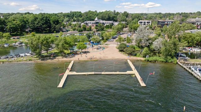 264 Wayzata Boulevard E, Wayzata, MN 55391