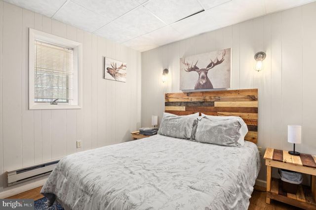 70 PINEKNOLL DR, Lake Harmony, PA 18624