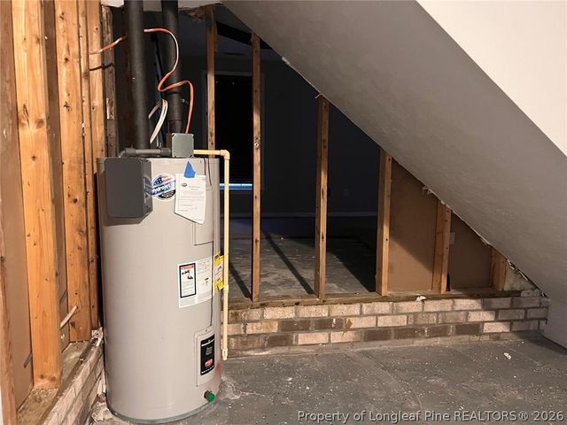 8241 English Saddle Drive, Fayetteville, NC 28314