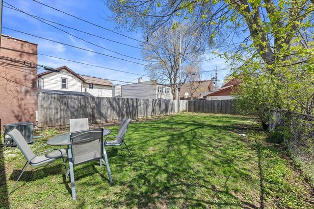 3058 N 74th STREET, Milwaukee, WI 53210