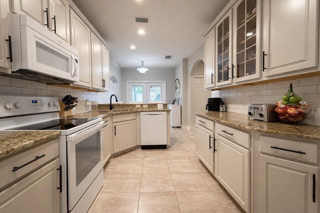 9654 CYPRESS PINE STREET, Orlando, FL 32827