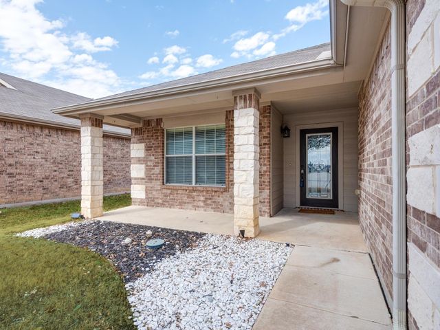 4816 Blue Top Drive, Fort Worth, TX 76179